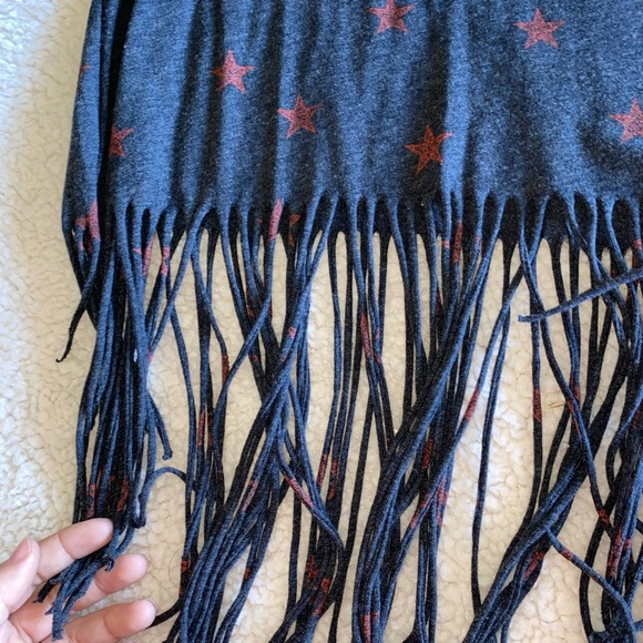 Shyanne, xs, blue fringe tank top - Picture 3 of 6